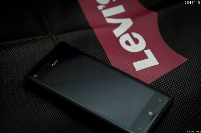 Windows Phone 8X by hTC - C620e Black Unboxing