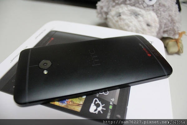[開箱文] HTC NEW ONE (32G) 無縫開箱~