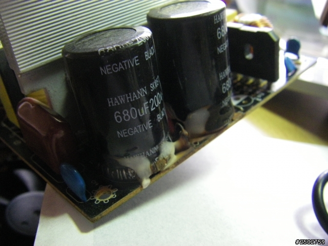 POWER電壓不穩.. 需要更換電容?