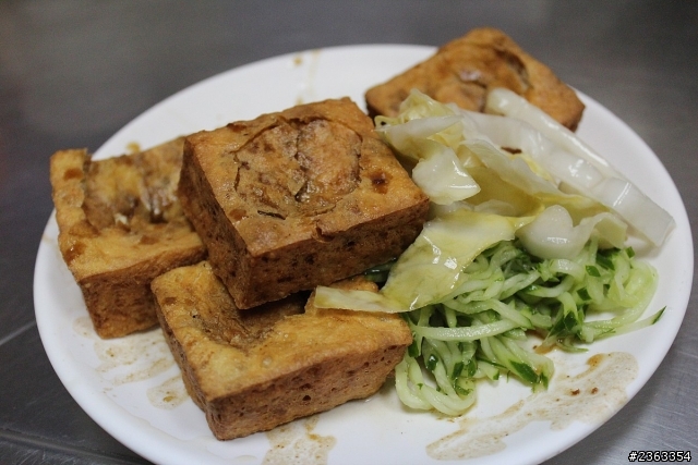 [食記] 台中中區 潭子臭豆腐 換了店面換了美味