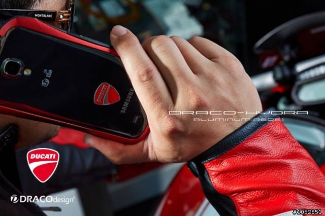 義大利重機名牌DUCATI與Draco推出聯名鋁合金保護框 For Galaxy S4