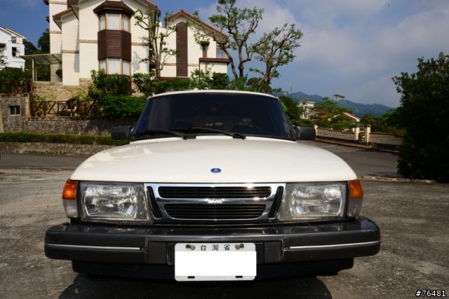 晚來的開箱。1983年900 turbo。