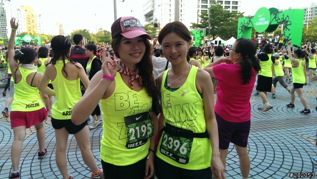 ONE~新手入機 分享一下 不專業之nike女生路跑實拍過程
