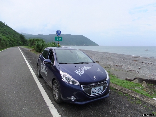 歐吉桑的自由日-Let Your Body Drive PEUGEOT 208試駕