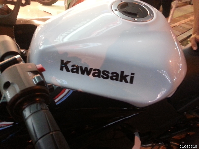 [開箱]KAWASAKI Z1000SX