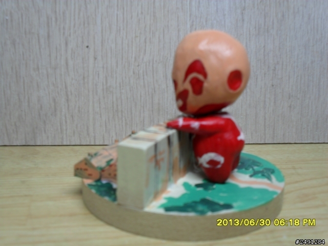 {自製公仔}進擊的大頭~XD