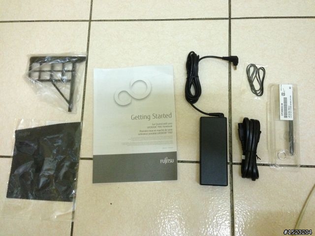Fujitsu T902 簡單開箱