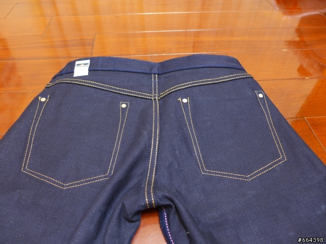 [開箱分享]Momotaro Jeans, 0702 Indigo x Black selvage