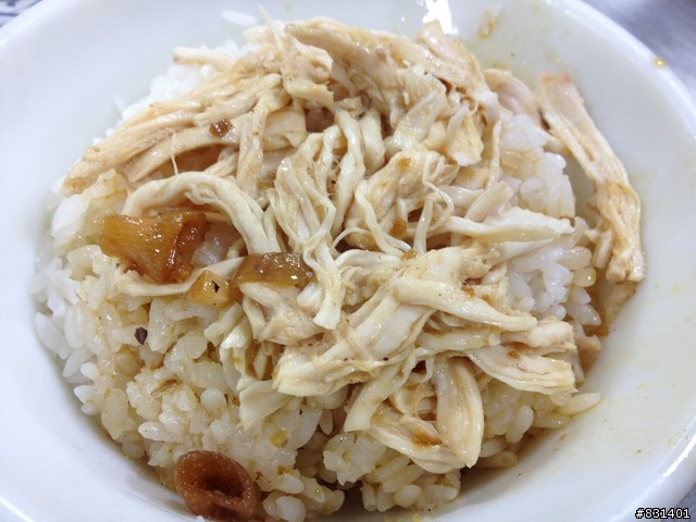 [食記]台北吉林路巷內古早味魯肉飯─梁記嘉義雞肉飯