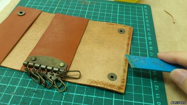 [手工皮件]皮革鑰匙包(分享自製過程)