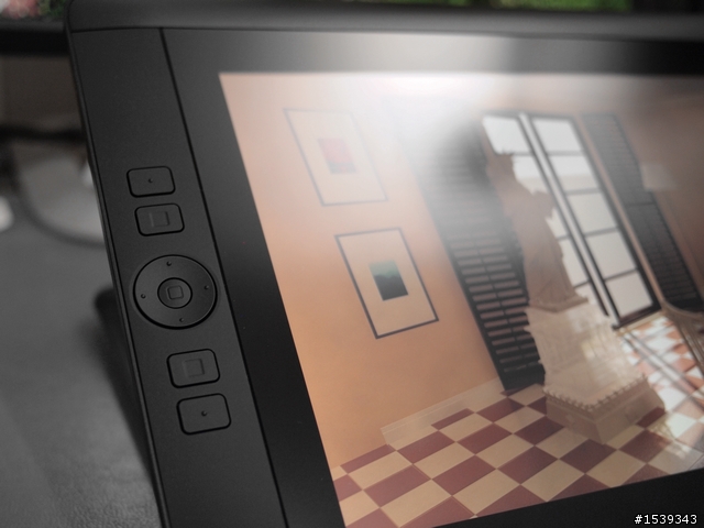 [簡單開箱]Wacom Cintiq 13HD