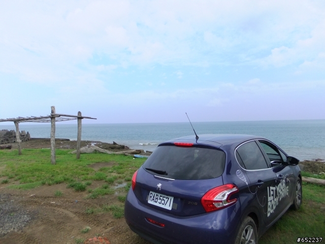 歐吉桑的自由日-Let Your Body Drive PEUGEOT 208試駕