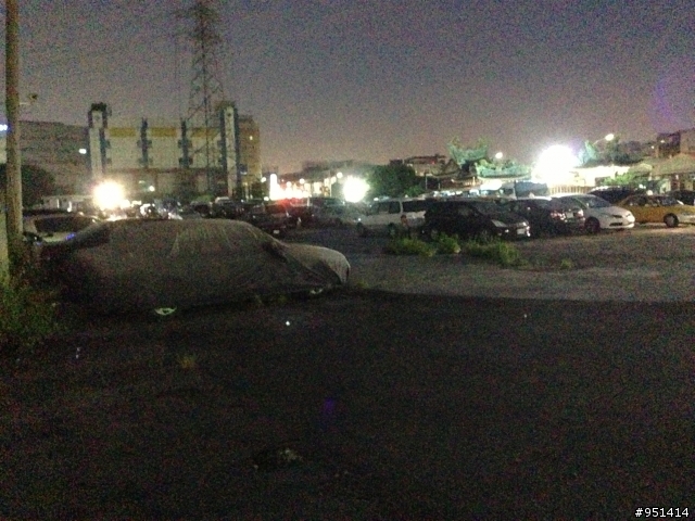 請問一下iphone5 相機對光是不是很容易產生光點??