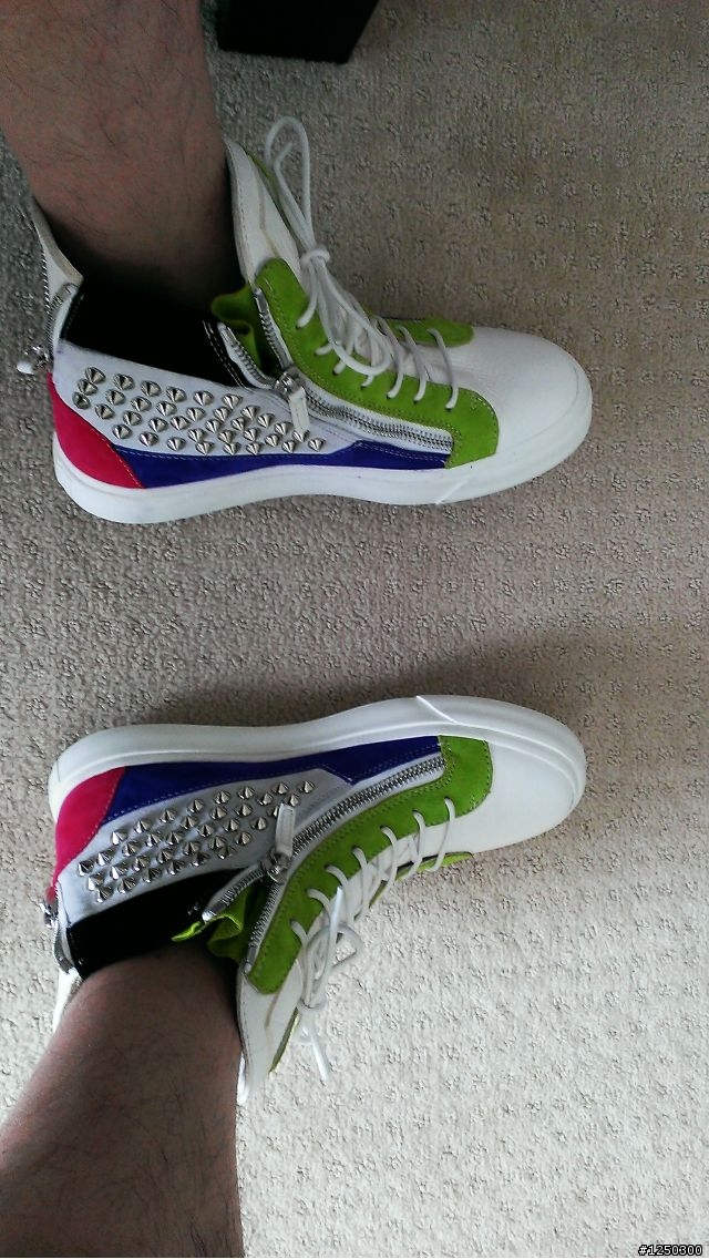 [開箱]Giuseppe Zanotti White multicolor studded London sneakers