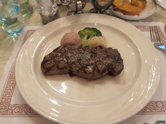 [食記] 台南歐納牛排館