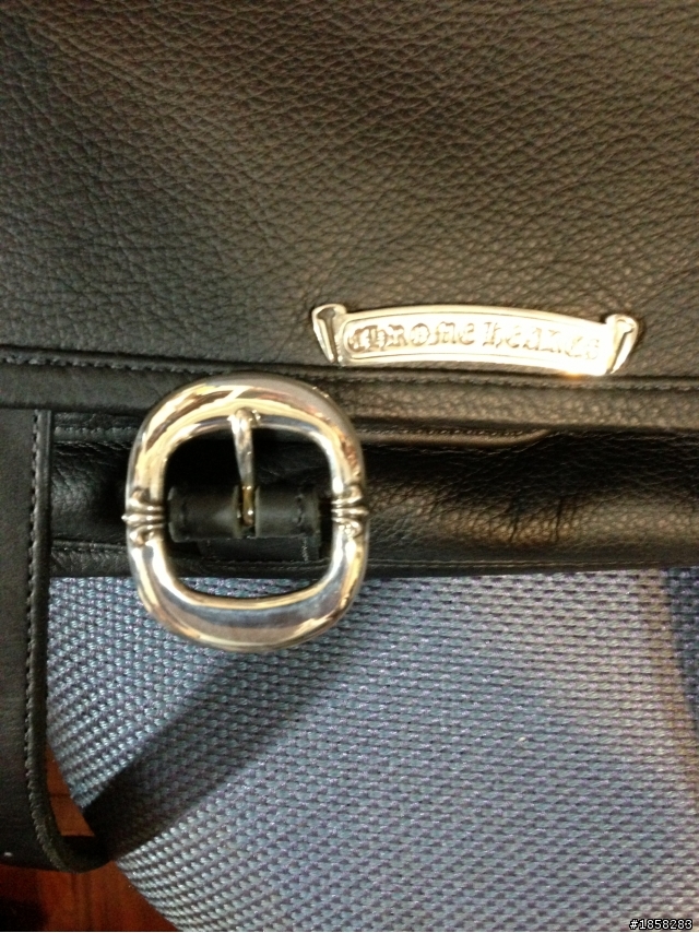 (超簡易開箱) Chrome Hearts 超低調側背包
