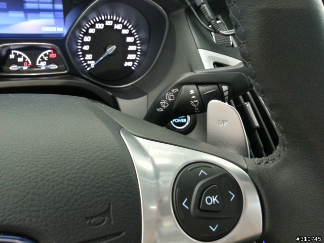 Peugeot 107 方向盤換檔撥片…