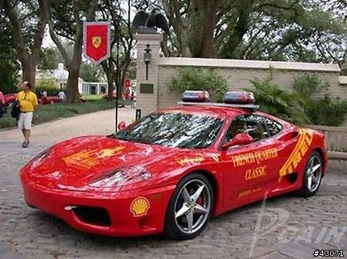 [首都高傳說] 千呼萬喚連署買.台北Sedan 5夢幻警車隊成軍........歹徒你知道怕了嗎?!