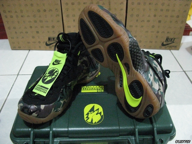 [開箱] 工具盒開箱～Nike air foamposite pro PRM LE - camo Special Box Set 軍綠迷彩太空特殊盒裝限量版