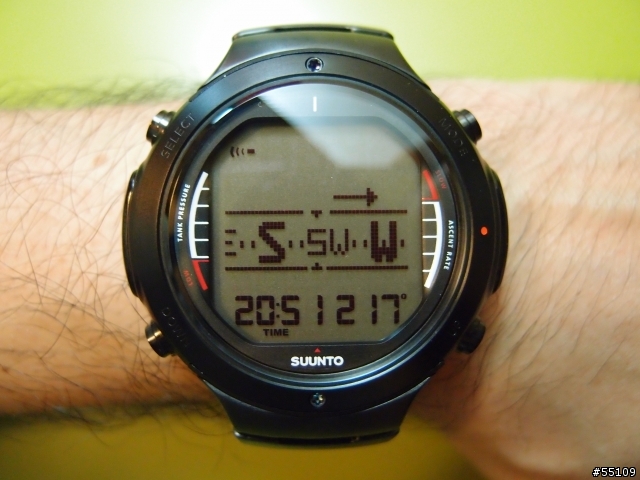 【開箱】Suunto D6i All Black Steel 潛水電腦錶