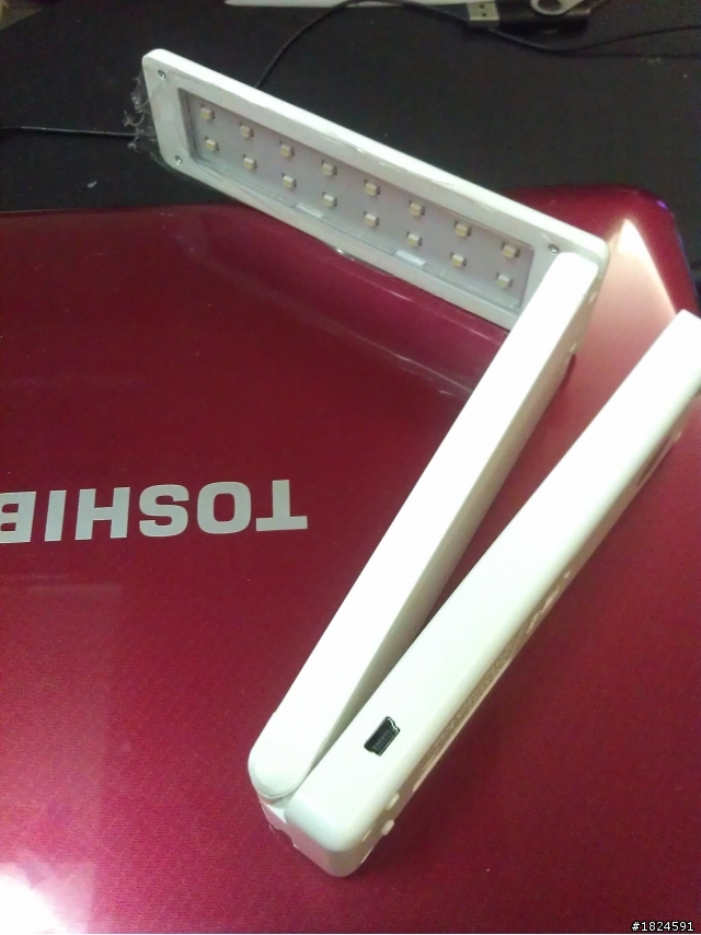 分享一款網路買的USB LED燈