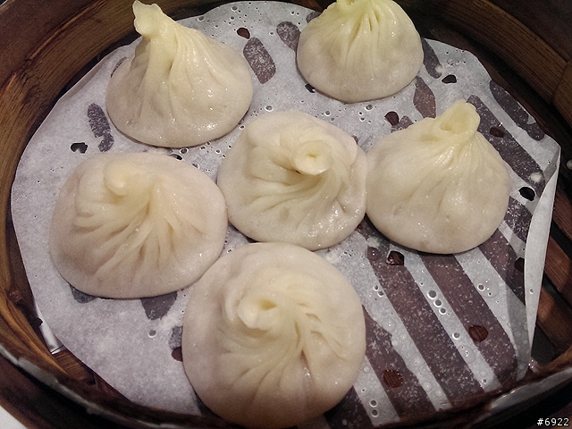 滬園拉麵小籠包