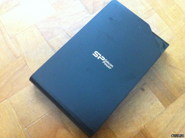 燦坤會員招待的Silicon Power 2.5吋 1TB行動硬碟(S03黑) 開箱簡測