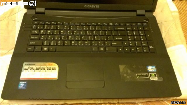 GIGABYTE P2742G簡單開箱文