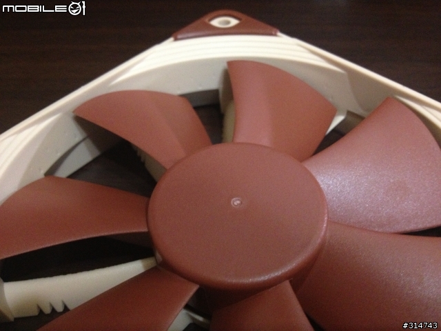 [開箱分享]貓頭鷹Noctua 2013全新款式風扇