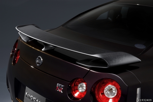[外電消息]日產發表限量版「Midnight Opal」GT-R 全球100輛