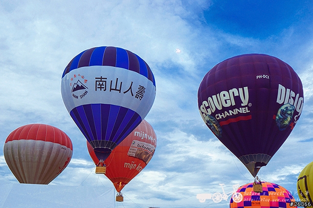 【一個人的旅行】兩鐵台東之旅 bike friday〔伯朗大道、阿智農場、台東熱氣球、鹿野高台、龍田自行車、知本溫泉、卑南豬血湯、徐媽媽蔥油餅〕