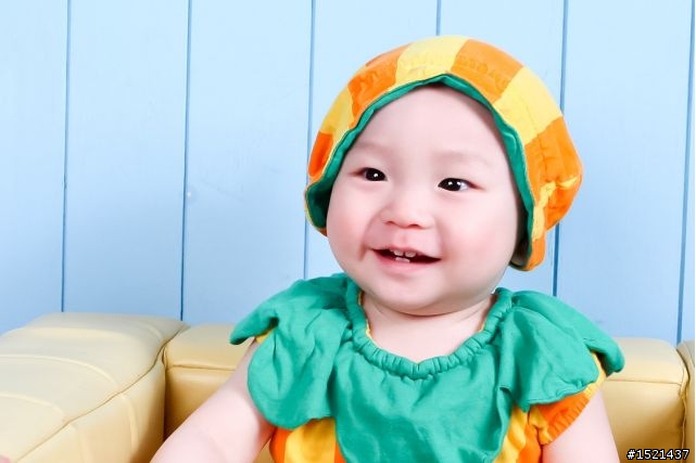 兒子滿周歲所拍的沙龍照