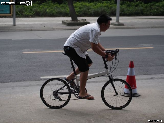 分享一下昨天装好的ANEMOS Yacht R折叠车（熊猫配色）