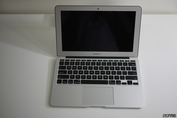蘋果禁衛軍-2013 頂級規格11吋MacBook Air(1.7 i7/8G Ram/512GB SSD)簡單開箱測試報告