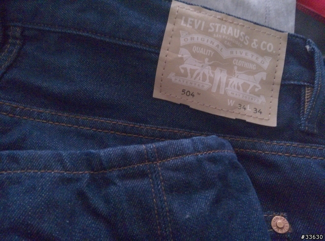 LEVIS504右腳縫線歪掉怎麼辦??