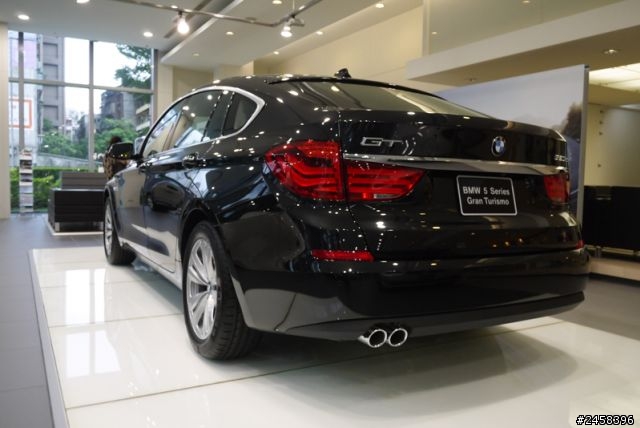 X5 E70 or FX37，該怎麼選？