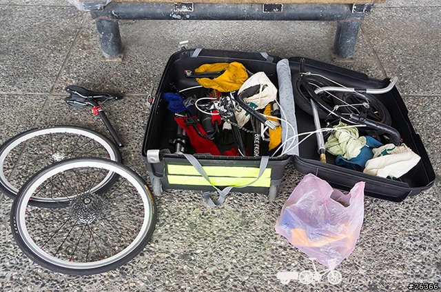 【一個人的旅行】兩鐵台東之旅 bike friday〔伯朗大道、阿智農場、台東熱氣球、鹿野高台、龍田自行車、知本溫泉、卑南豬血湯、徐媽媽蔥油餅〕