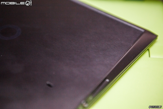 SONY VAIO Pro 13 i7 版本(外型照)