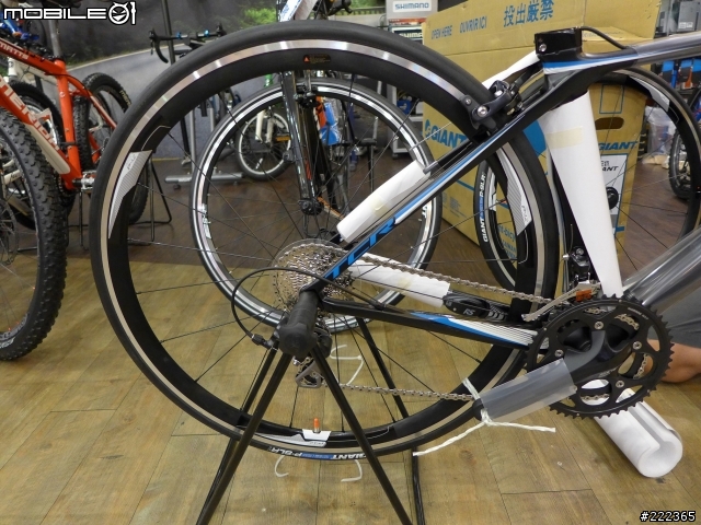[Giant] 2014 TCR ADV2 簡易開箱 (藍黑版)
