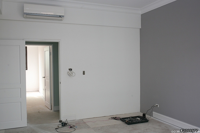 請問一下冷氣排水孔打牆是否會影響