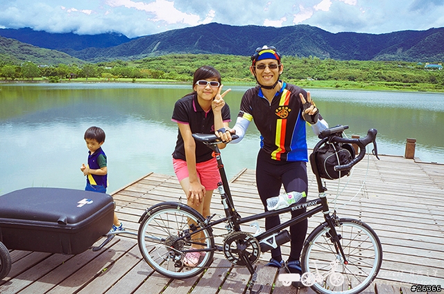 【一個人的旅行】兩鐵台東之旅 bike friday〔伯朗大道、阿智農場、台東熱氣球、鹿野高台、龍田自行車、知本溫泉、卑南豬血湯、徐媽媽蔥油餅〕