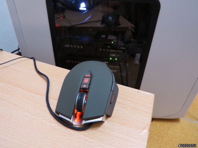 去拿返修品不小心又敗了CORSAIR M65