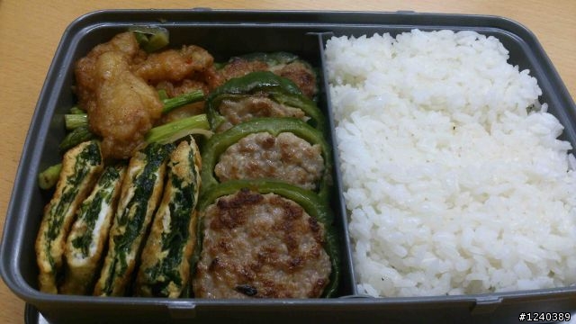 [女友/愛妻]料理第六彈 - 今天的便當和前天晚餐