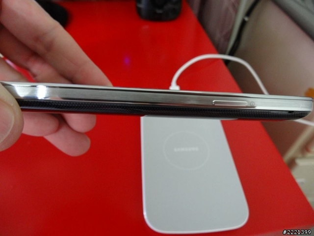 S4加價990 無線充電組