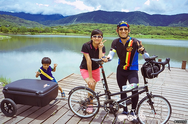 【一個人的旅行】兩鐵台東之旅 bike friday〔伯朗大道、阿智農場、台東熱氣球、鹿野高台、龍田自行車、知本溫泉、卑南豬血湯、徐媽媽蔥油餅〕