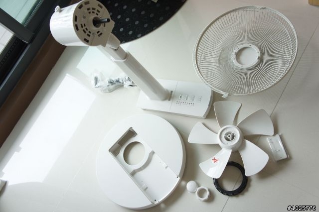 [開箱文] 從日本扛回來的MUJI無印良品12吋簡約造型電風扇
