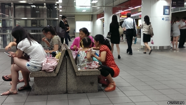 第一次在捷運站被震懾住
