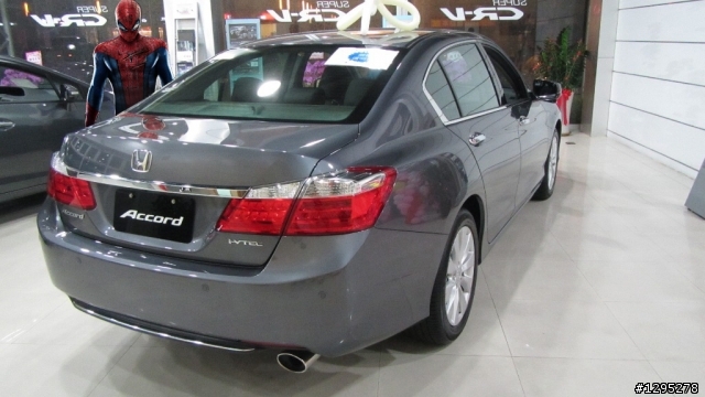 Accord 9賞車心得／Accord 8 對照組 / 同級各車未來式比較（後續增補路徑）