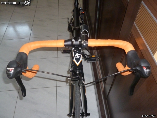 [開箱文]有點不專業 第一台公路車