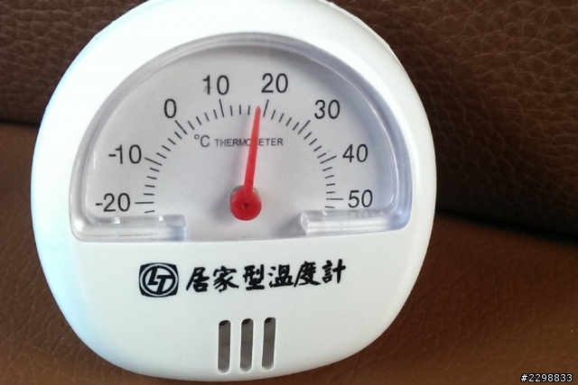 [分享] 省油撇步~ 炎炎夏日如何善用SUV  110V插座